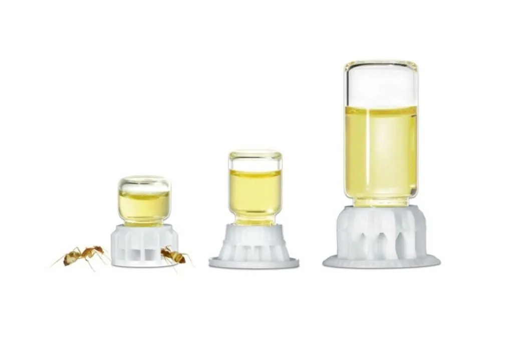 Byformica liquid feeder